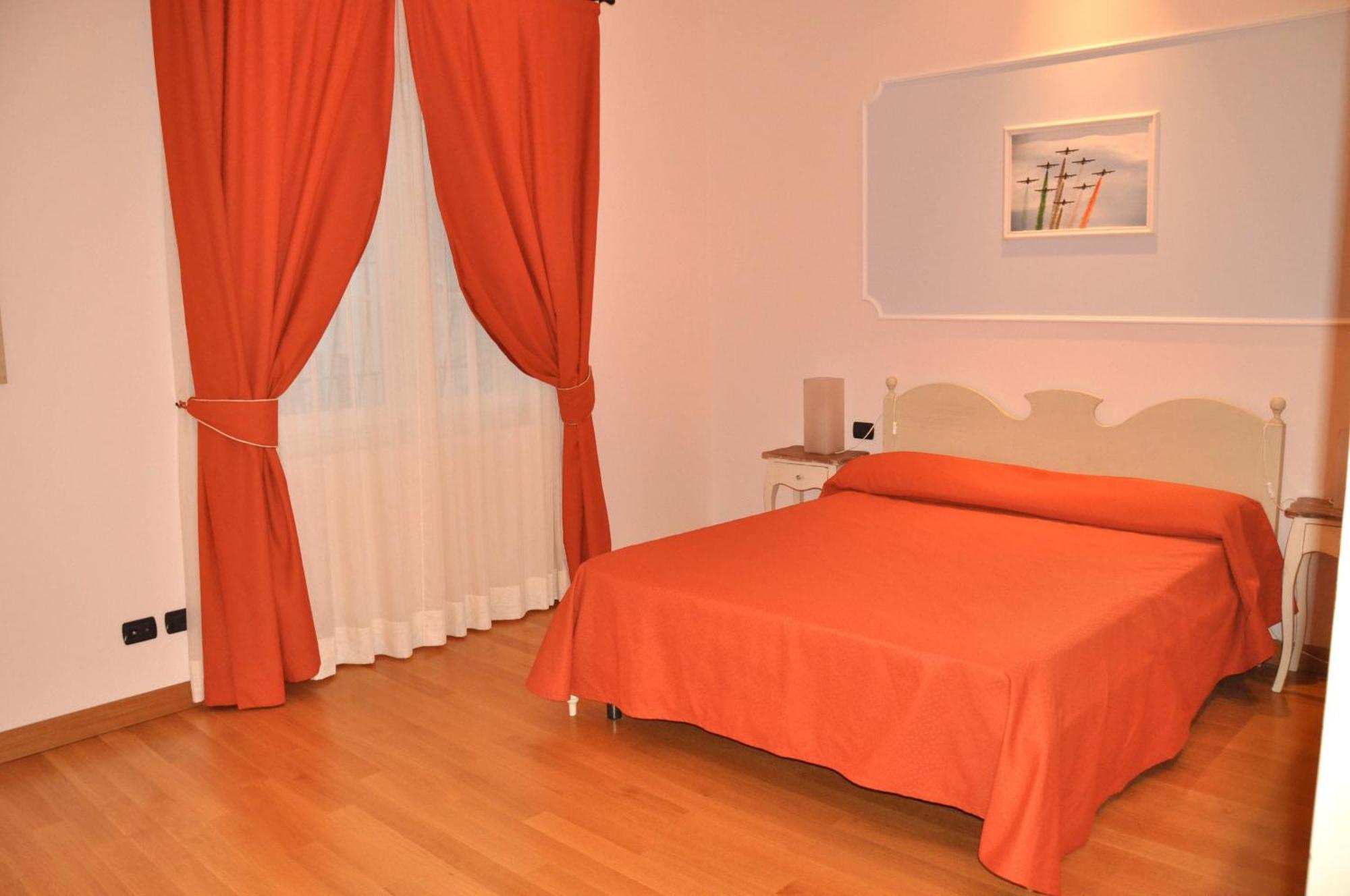 Giardino Dei Colori Dianella Appartamenti Pool Relax &Family Friendly Toscolano Maderno Εξωτερικό φωτογραφία