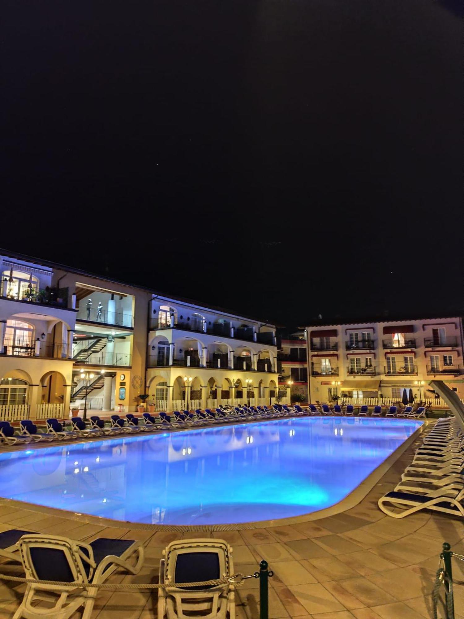 Giardino Dei Colori Dianella Appartamenti Pool Relax &Family Friendly Toscolano Maderno Εξωτερικό φωτογραφία