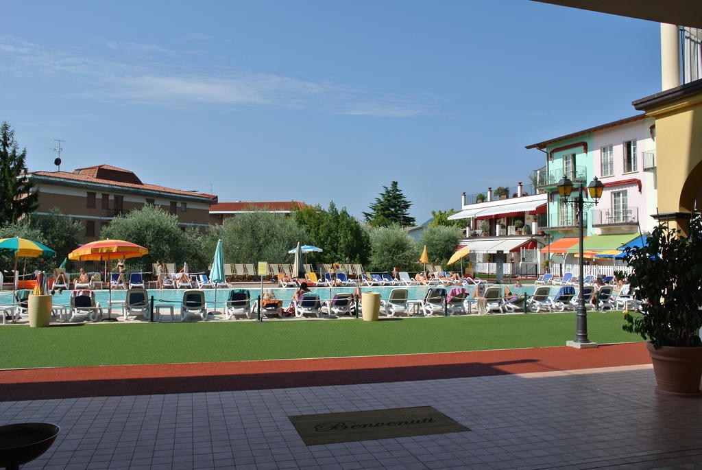 Giardino Dei Colori Dianella Appartamenti Pool Relax &Family Friendly Toscolano Maderno Εξωτερικό φωτογραφία