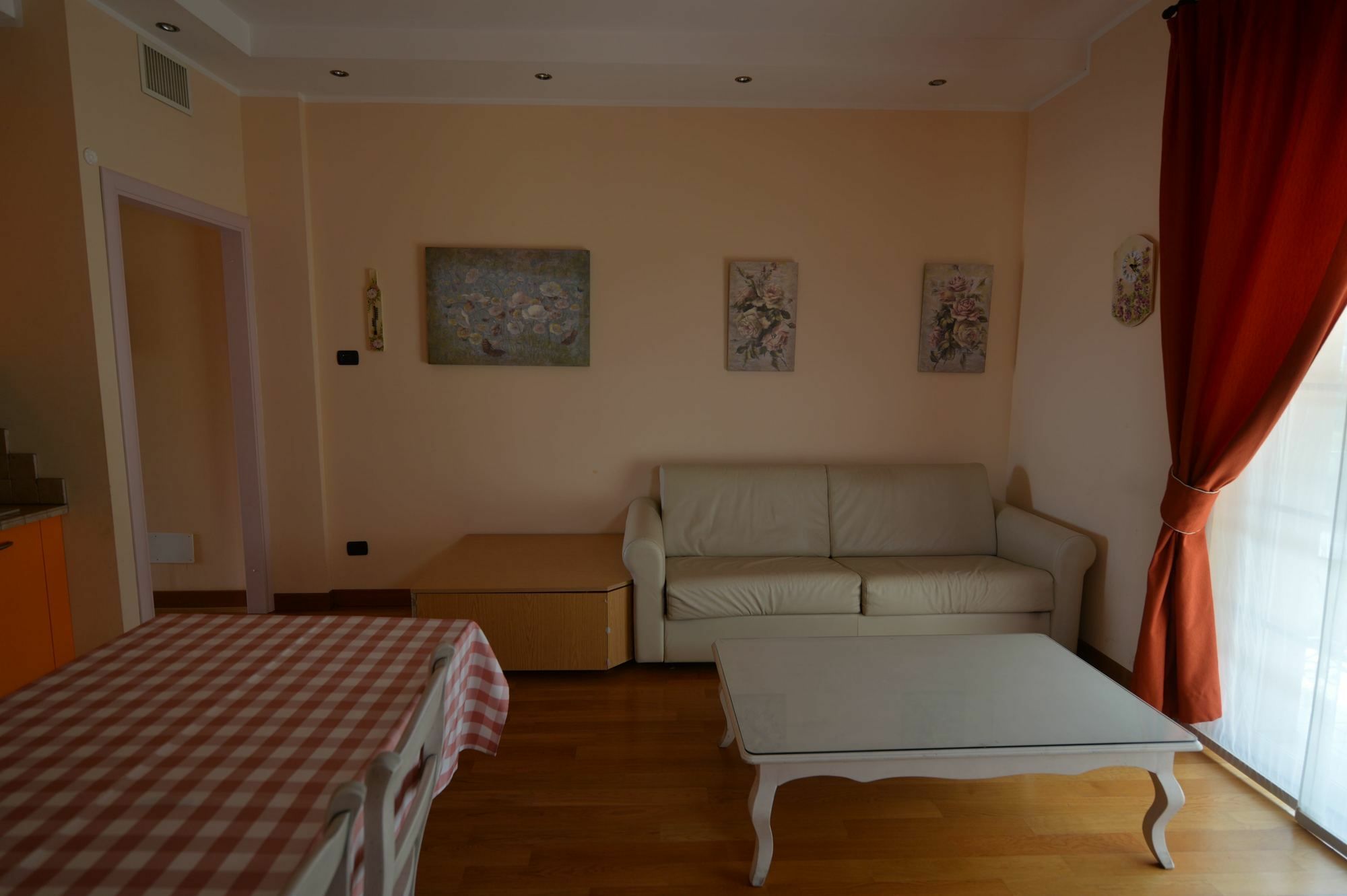 Giardino Dei Colori Dianella Appartamenti Pool Relax &Family Friendly Toscolano Maderno Εξωτερικό φωτογραφία