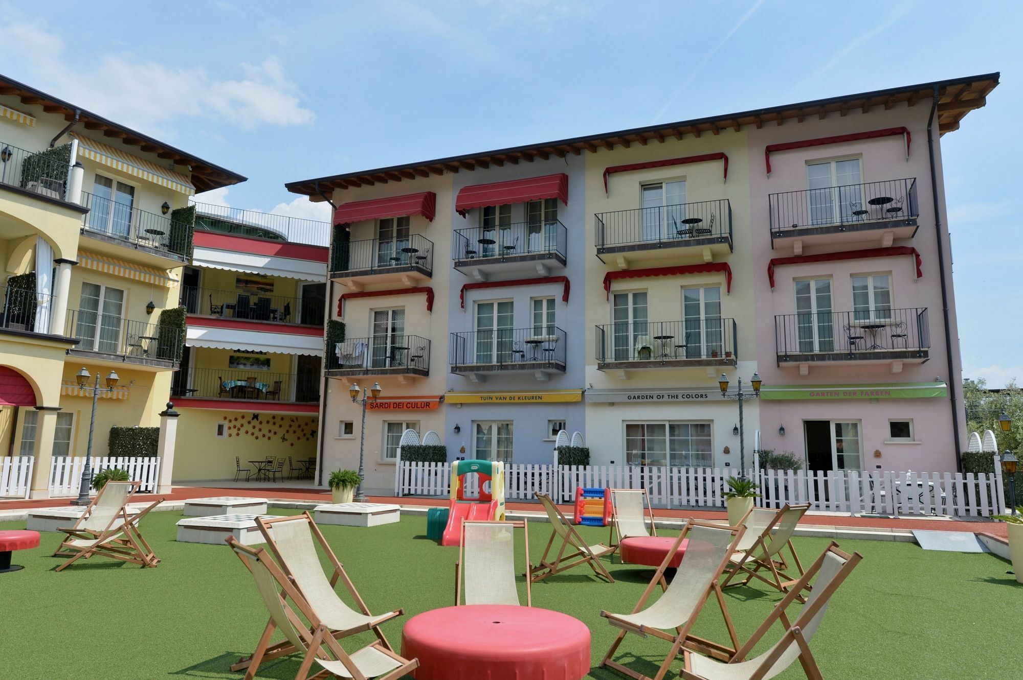 Giardino Dei Colori Dianella Appartamenti Pool Relax &Family Friendly Toscolano Maderno Εξωτερικό φωτογραφία