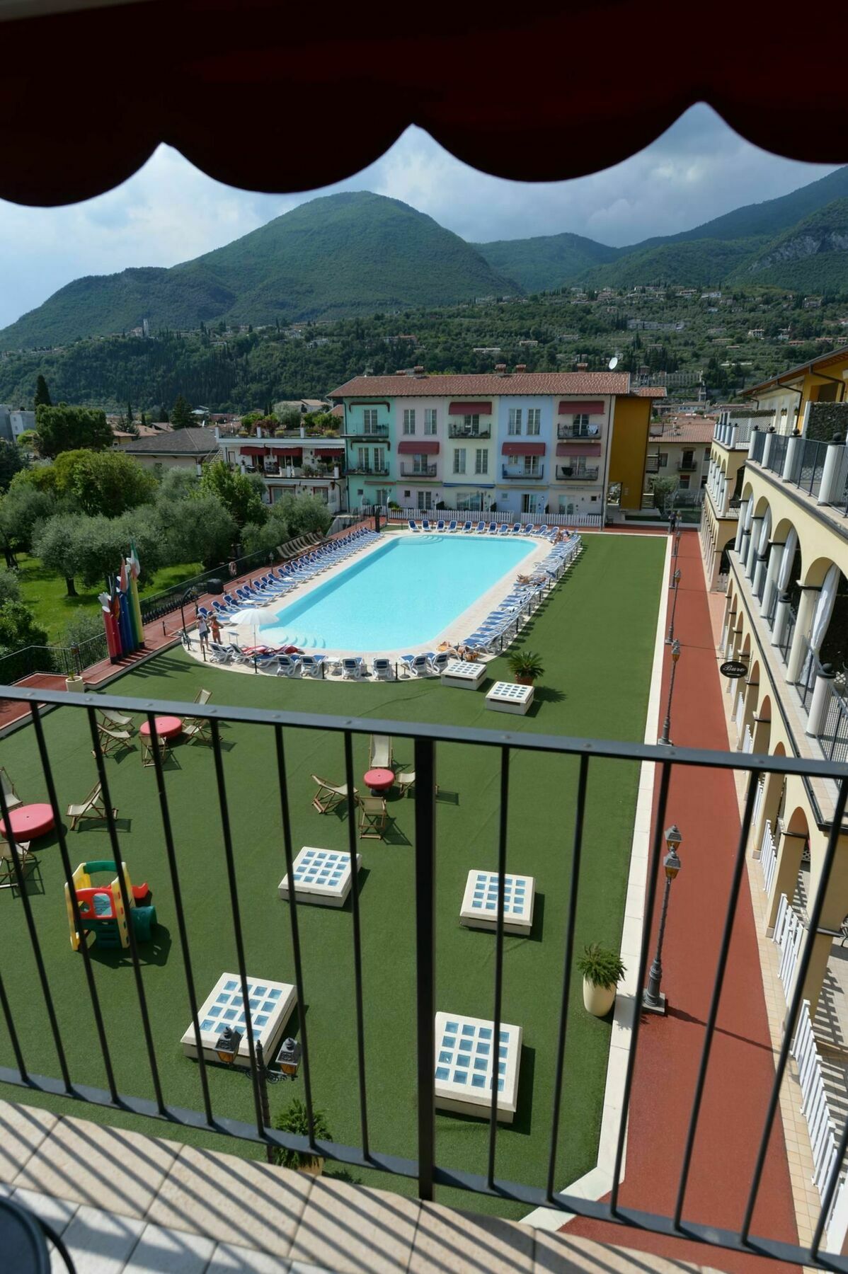 Giardino Dei Colori Dianella Appartamenti Pool Relax &Family Friendly Toscolano Maderno Εξωτερικό φωτογραφία