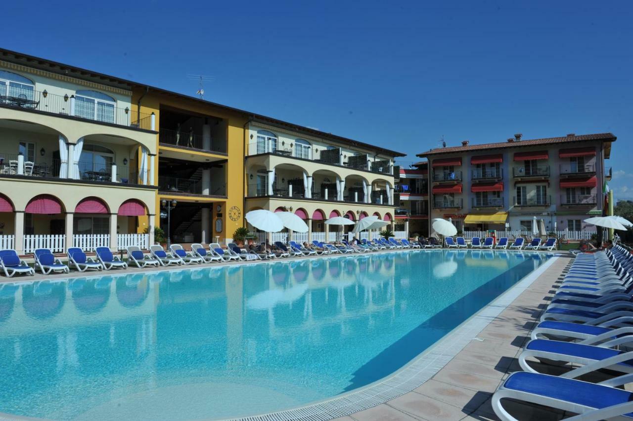 Giardino Dei Colori Dianella Appartamenti Pool Relax &Family Friendly Toscolano Maderno Εξωτερικό φωτογραφία